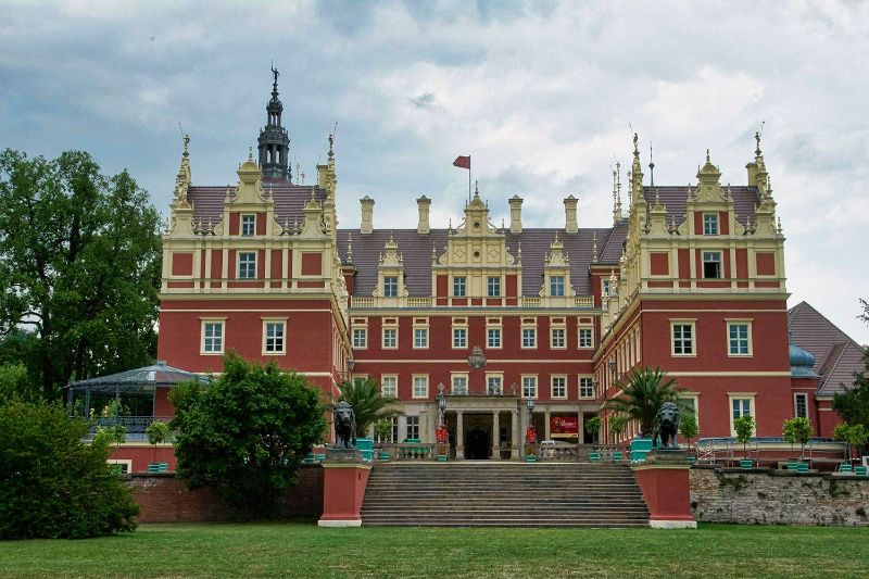 Bad Muskau, Pückler-Schloss